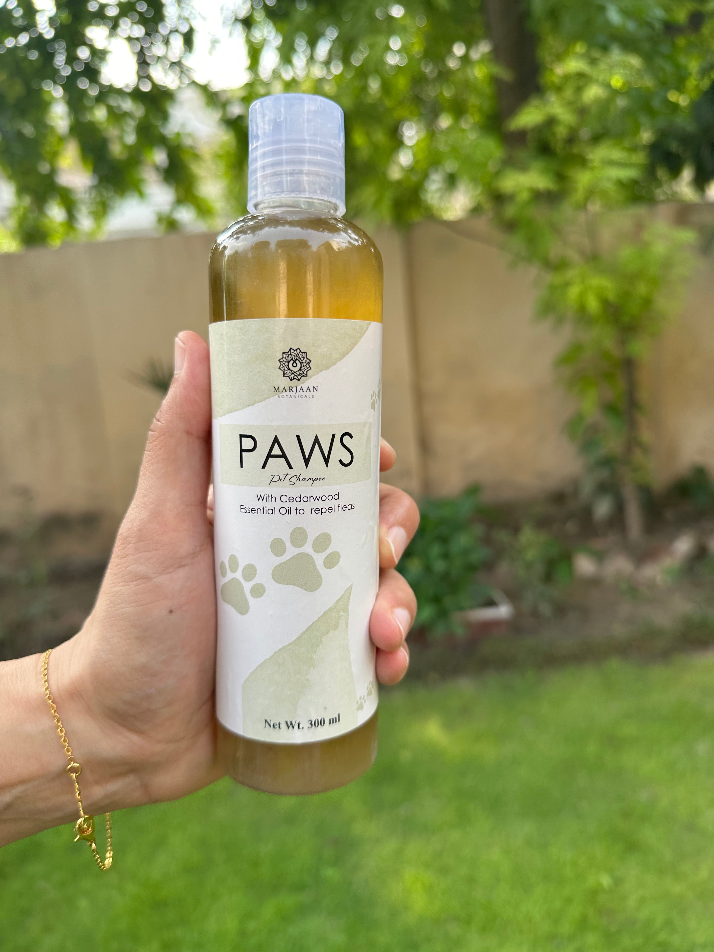 PAWS( Pet Shampoo )
